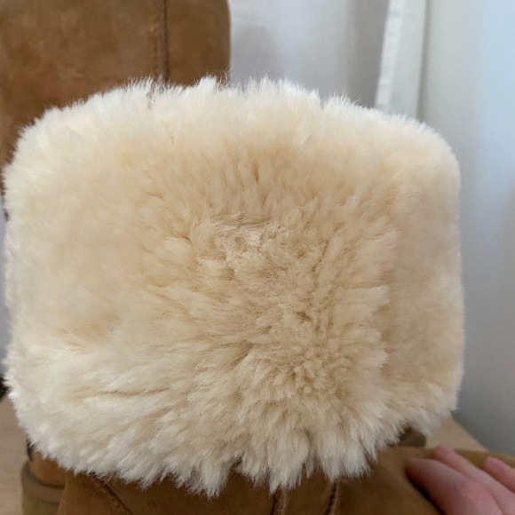 **SOLD** EUC UGG CLASSIC TALL size 7 - Picture 7 of 11
